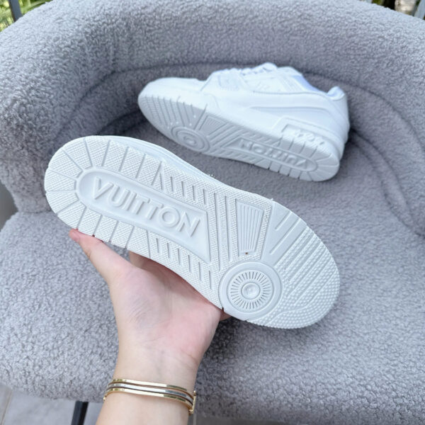 LV Trainer White