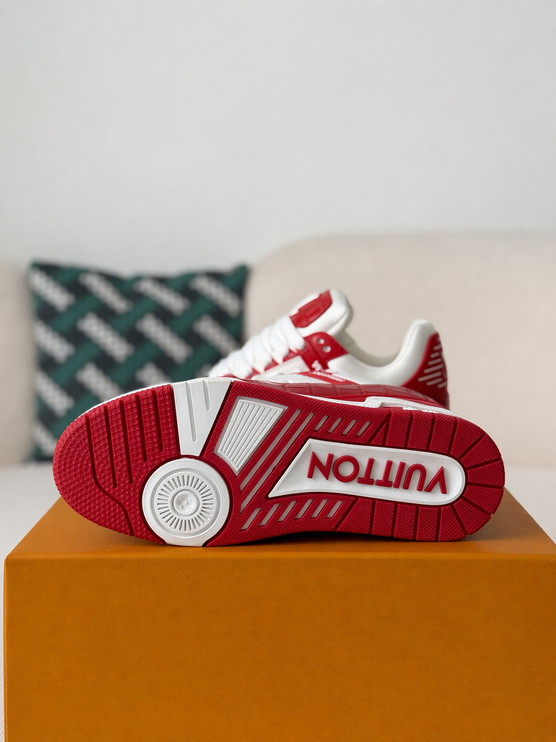 LV Trainer Red