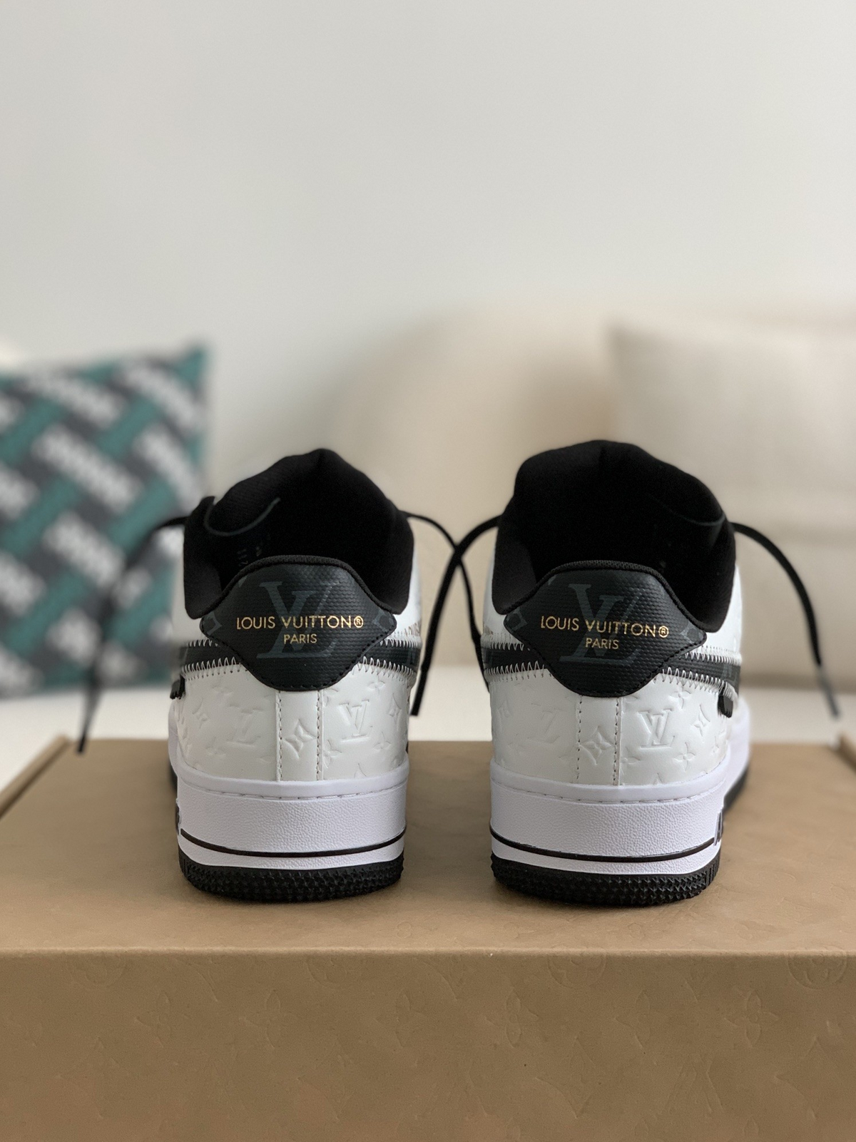 Louis Vuitton x Nike Air Force 1 Low ‘White Black’