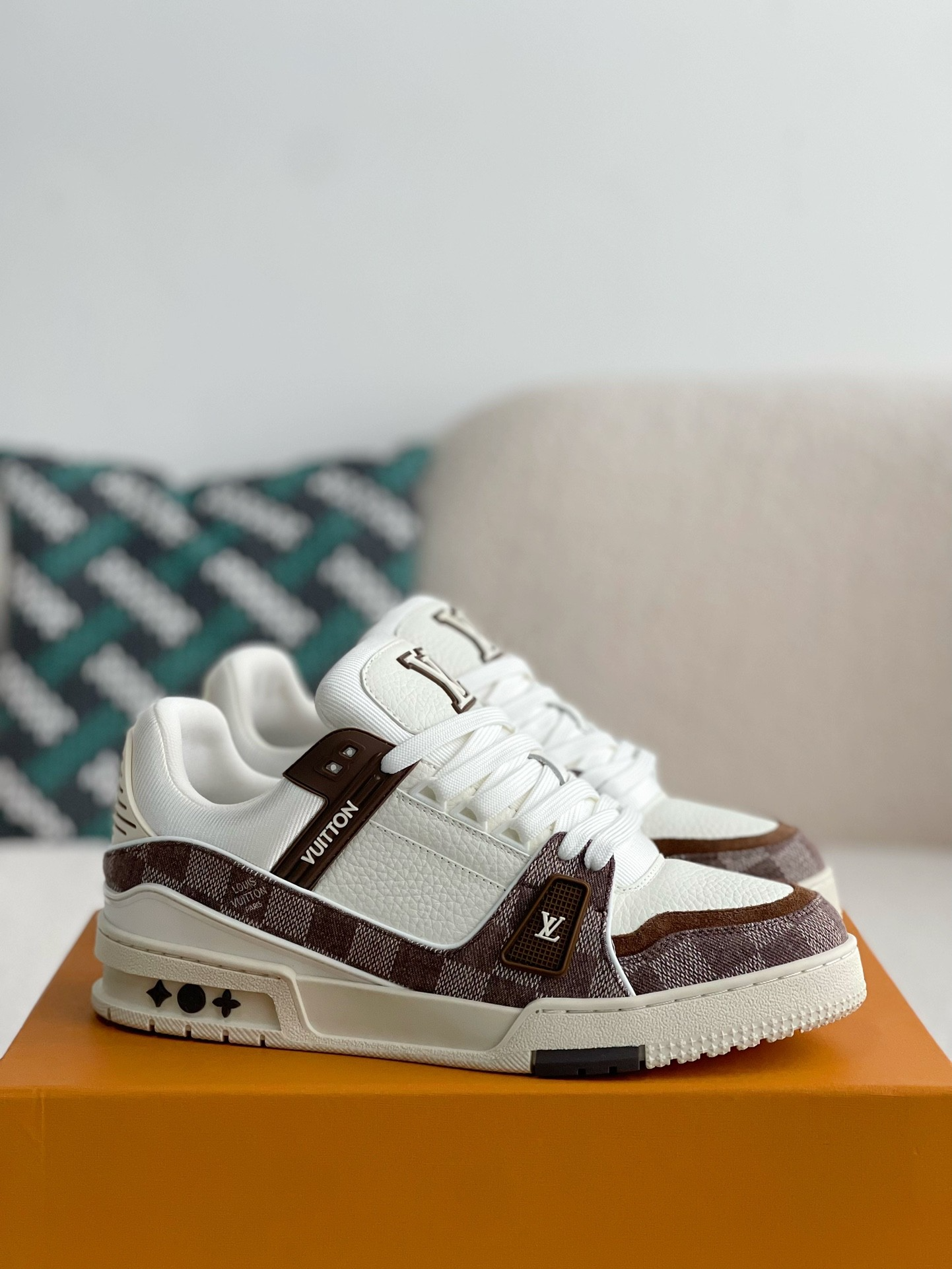 LV Trainer 'White Brown'