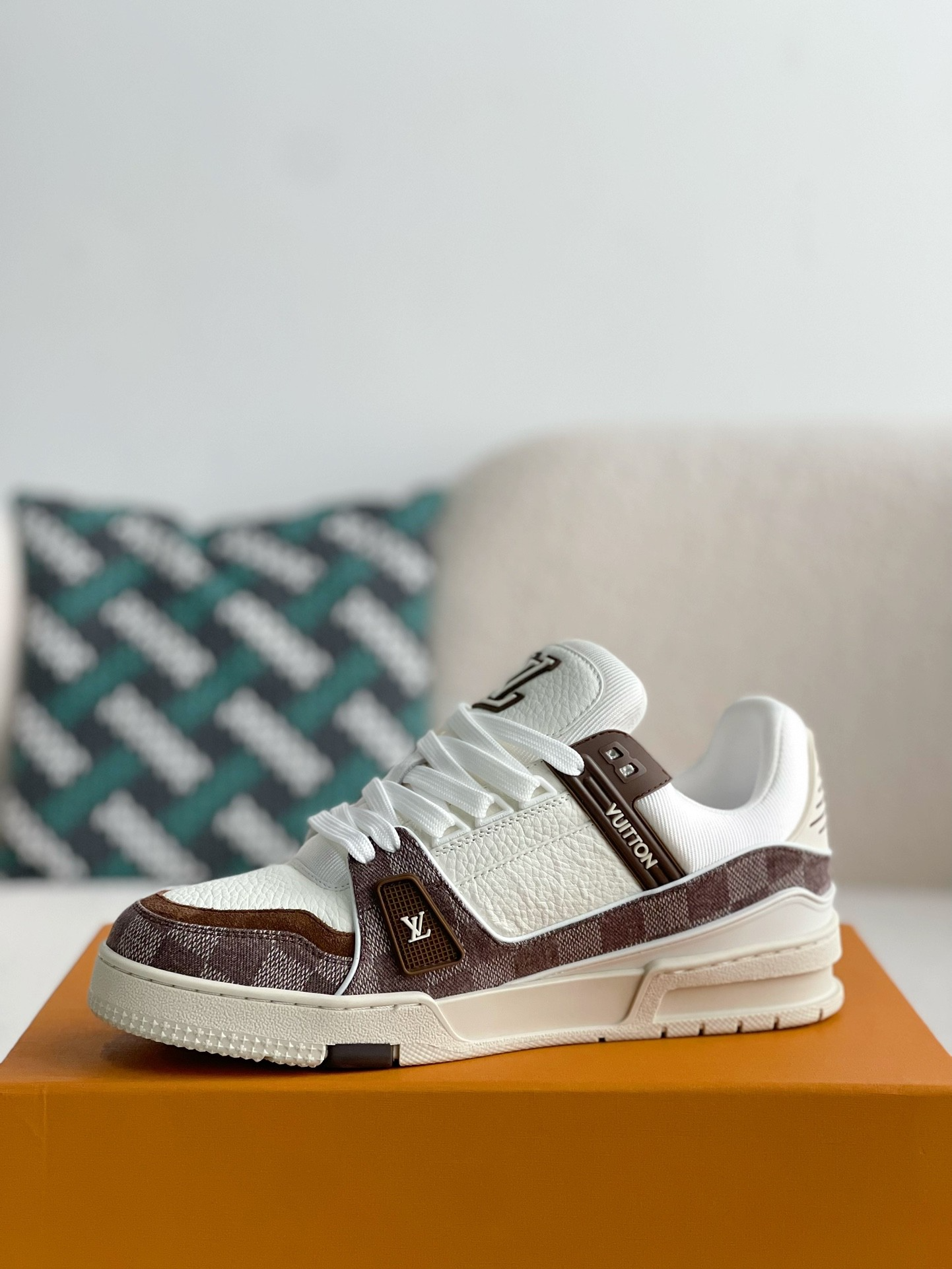 LV Trainer 'White Brown'