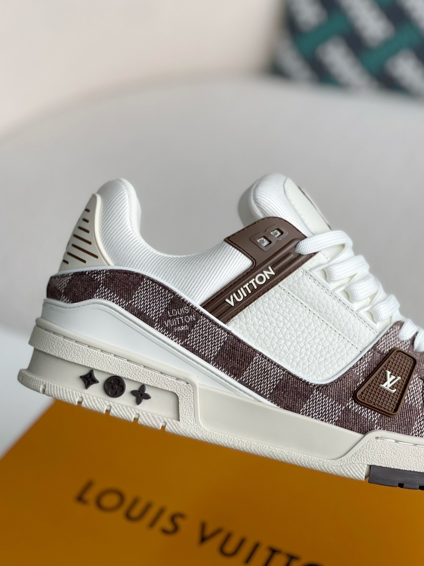 LV Trainer 'White Brown'