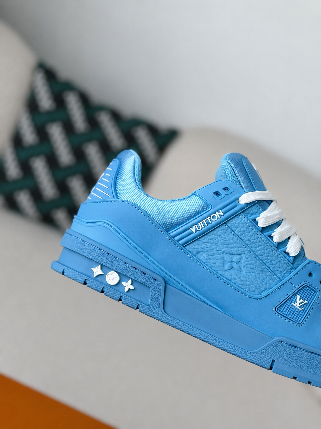 LV Trainer 'Blue'