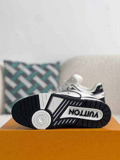 LV Trainer Black/White