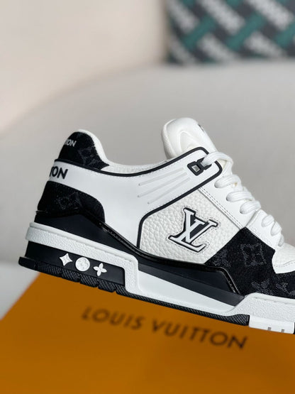 LV Trainer Black/White