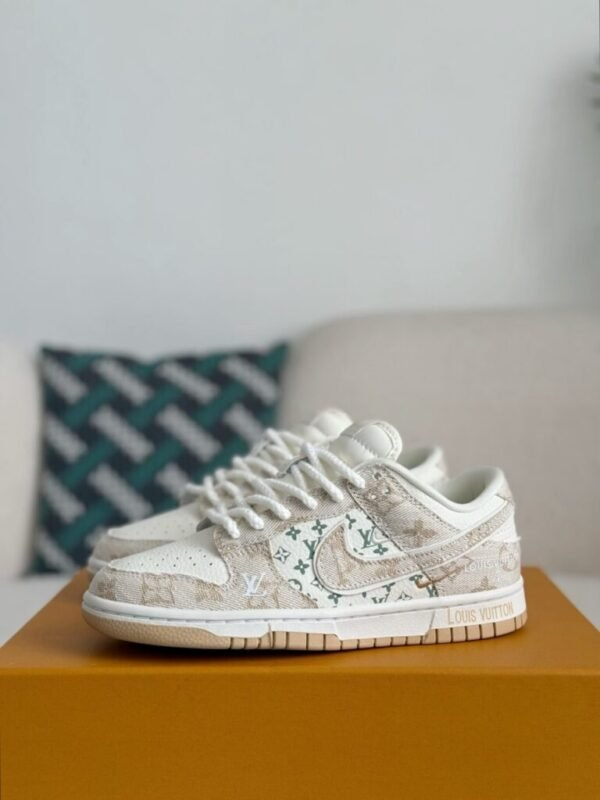 Nike Dunk Low Custom – Louis Vuitton Beige Monogram Edition