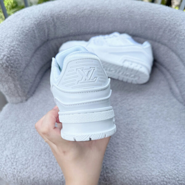LV Trainer White